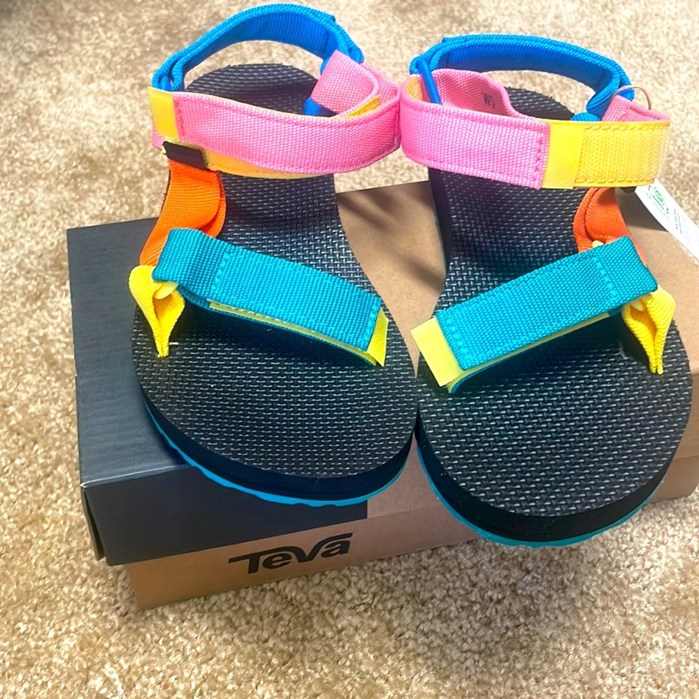 Woman’s Sandals